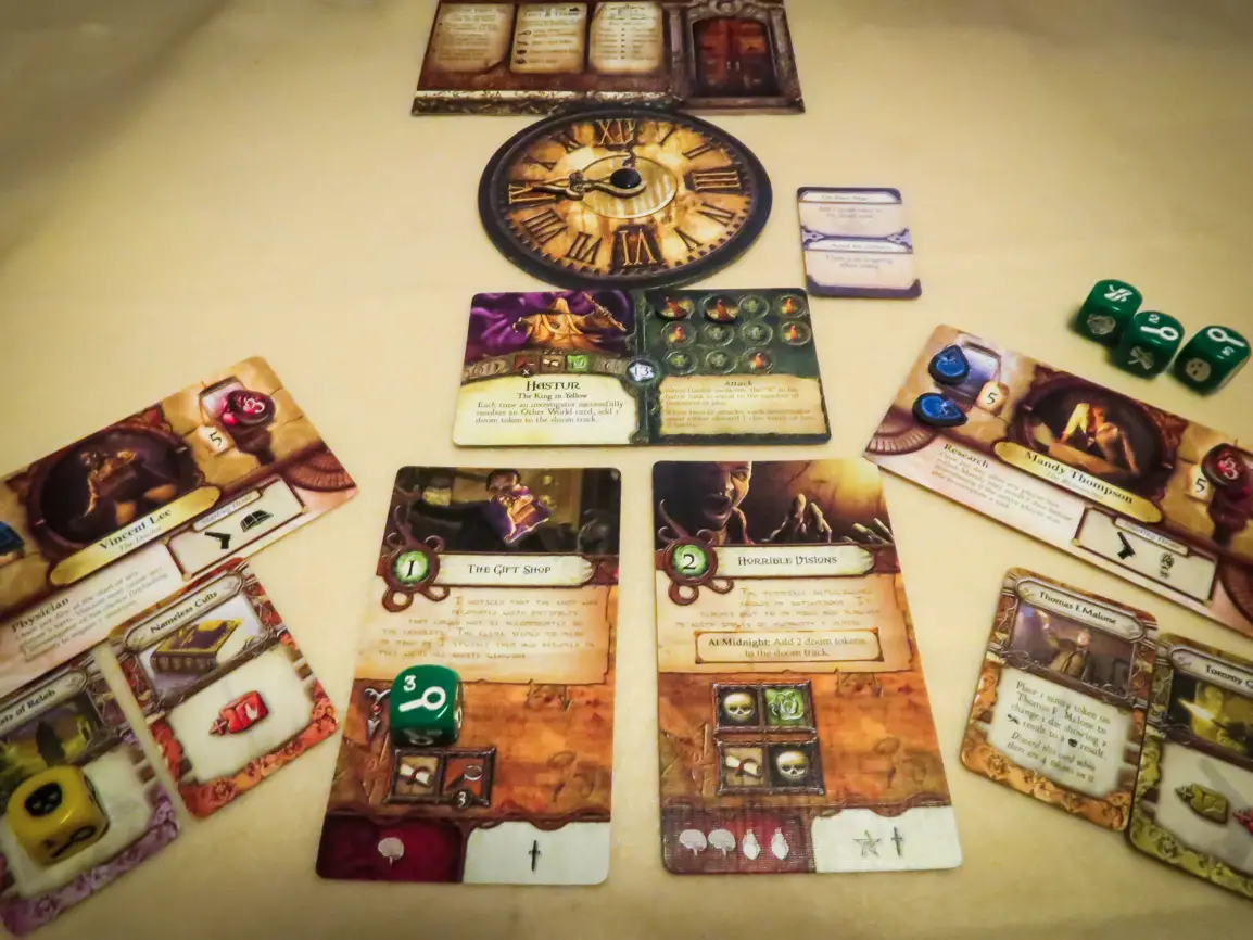  Fantasy Flight Games Elder Sign Board Game Horror Game Strategy  Game Mystery Game Cooperative Dice Game for Adults and Teens Ages 14+ 1-8  Players Average Playtime 1-2 Hours Made : Launius