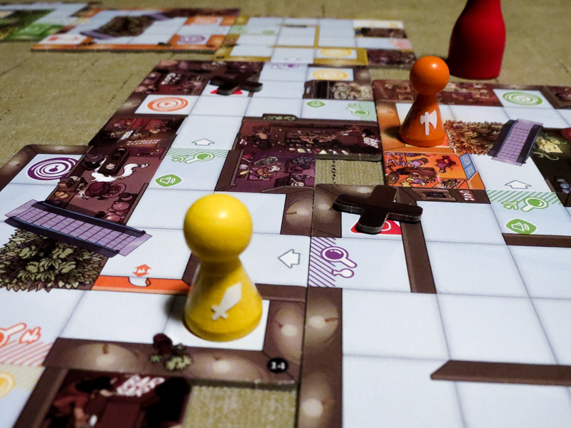Magic Maze review - pawns and tiles