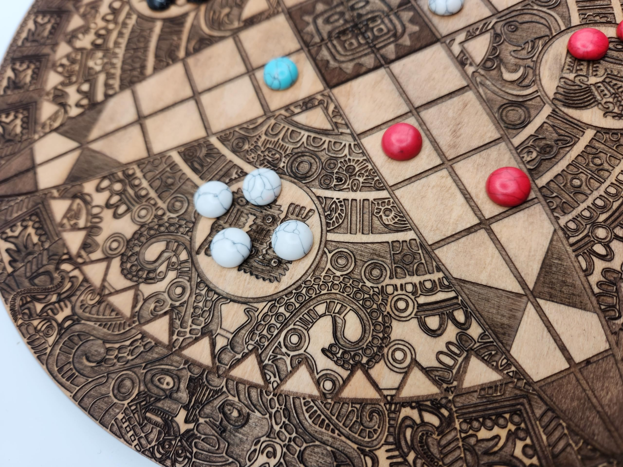 A modern rework of a board for playing Patolli