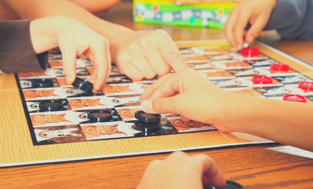 Why Co-op Board Gamers Are Surprisingly Good at Real-Money Casino Play