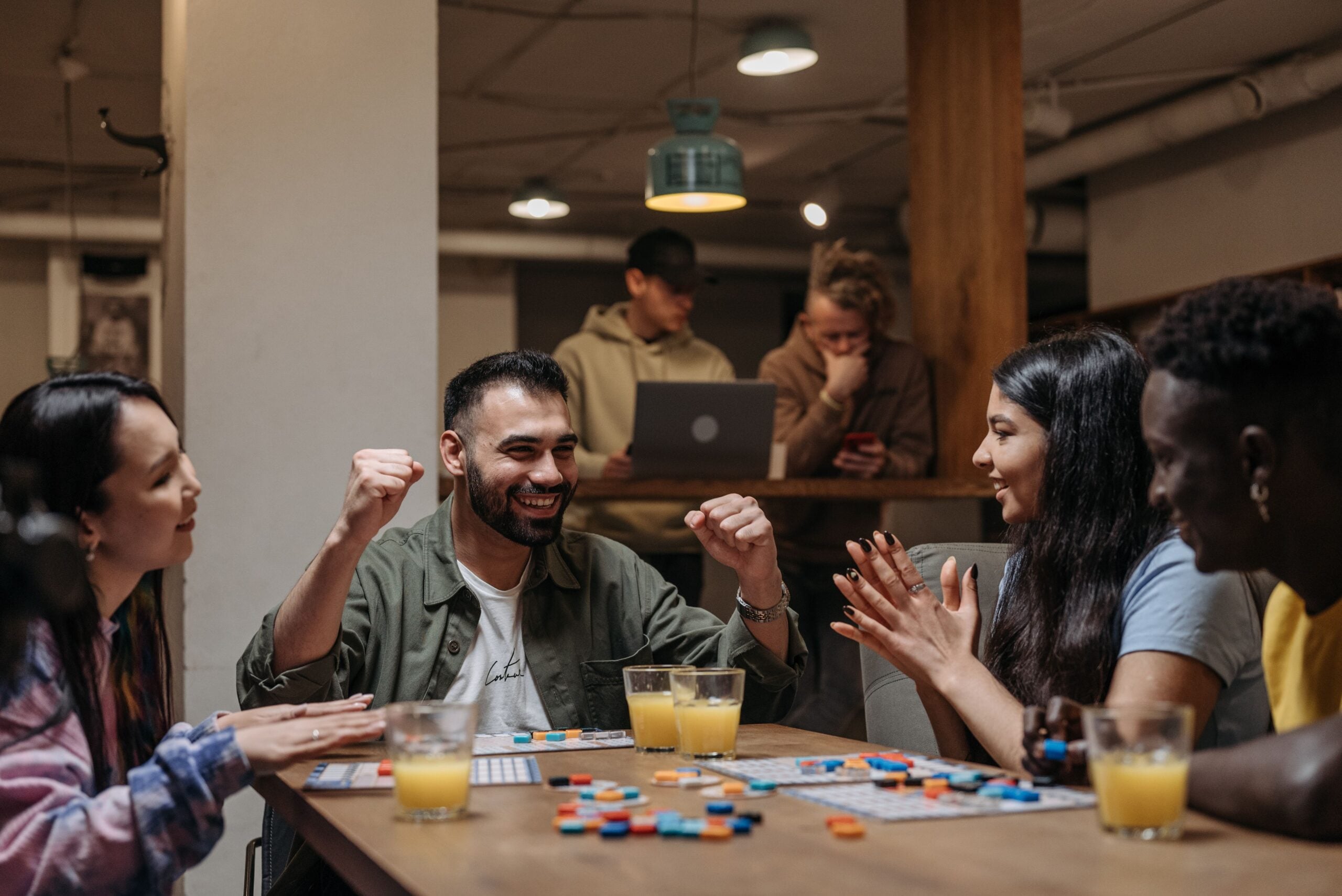 What Board Games Share With Slot-Style Reward Design